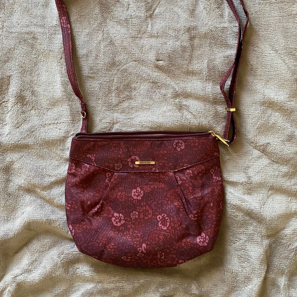 Travelon Anti-Theft Crossbody Bag